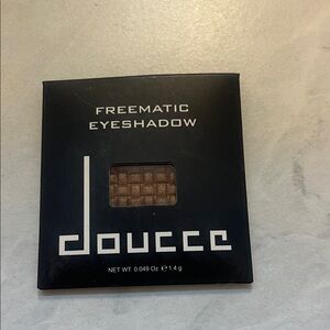 Doucce Freematic Eyeshadow Ariana
